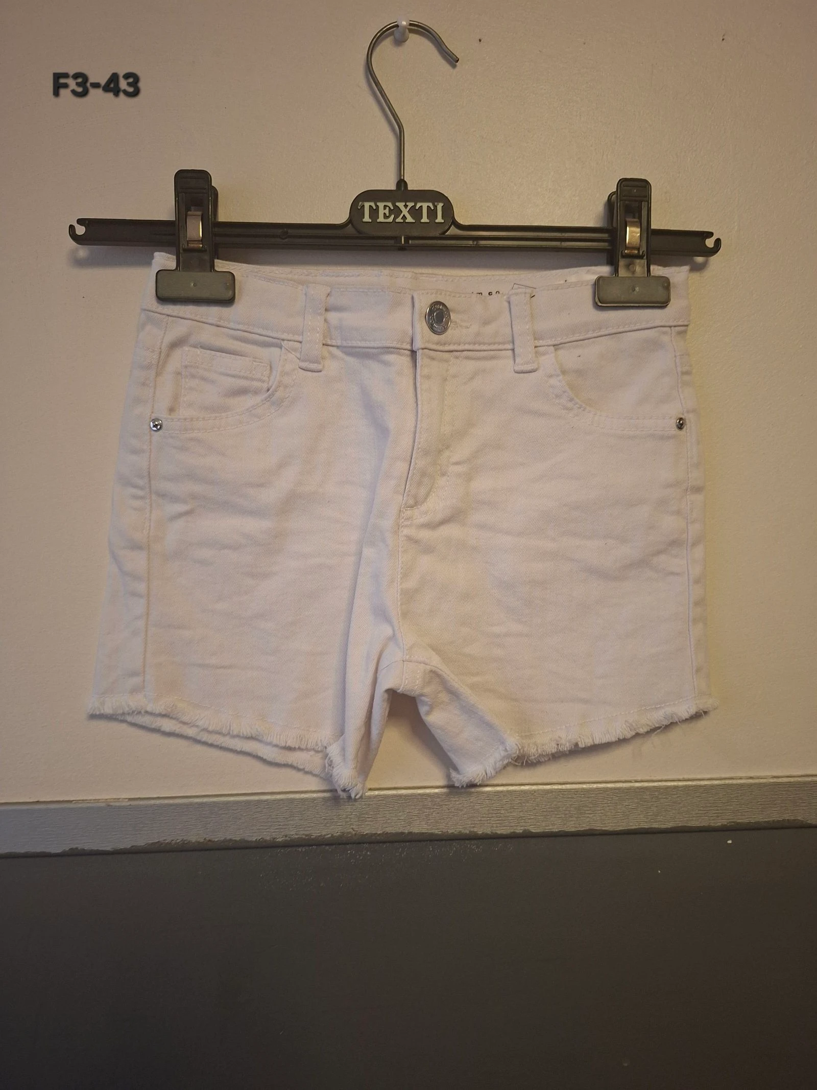 🌷F3-43🌷Short en jean fille blanc – Taille 122 cm (6-7 ans) | Élégance & fraîcheur pour l'été🌷
